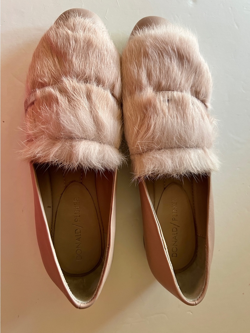 Donald J. Pliner Lilian dusty rose Pink Fur Loafers $230 size 6
